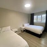 Hosted By Ryan - 1 Bedroom House